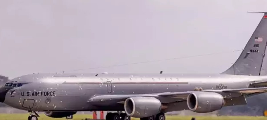 ఇరాన్ దాడులతో అమెరికా విమానానికి చిల్లులు..